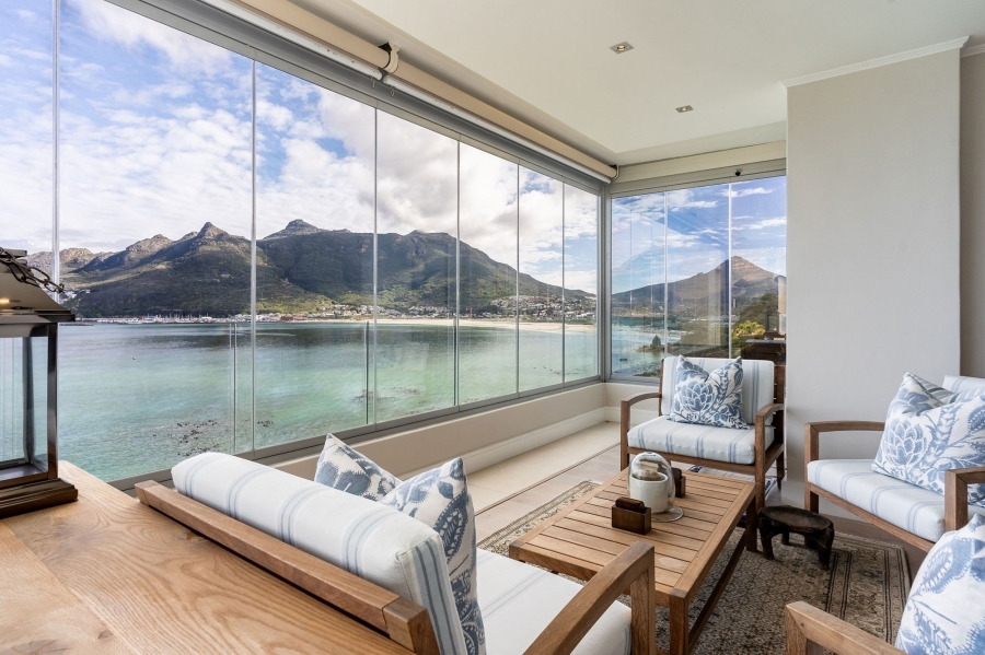 To Let 3 Bedroom Property for Rent in Hout Bay Beachfront Western Cape